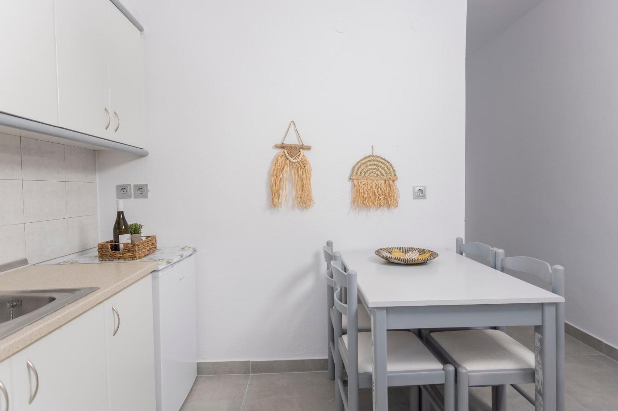 Apartment Asterios *
